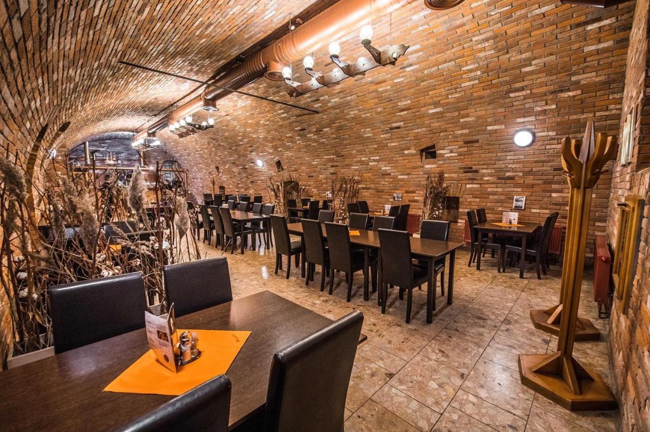Penzion Sessler *** Trnava Ngoại thất bức ảnh