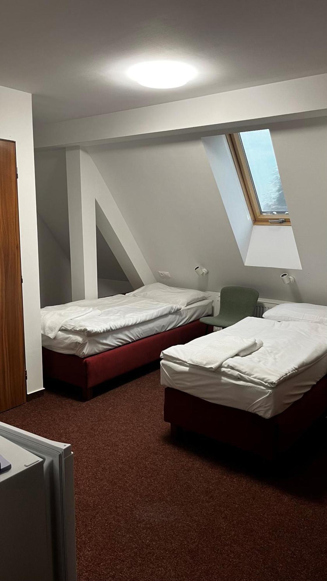Penzion Sessler *** Trnava Ngoại thất bức ảnh