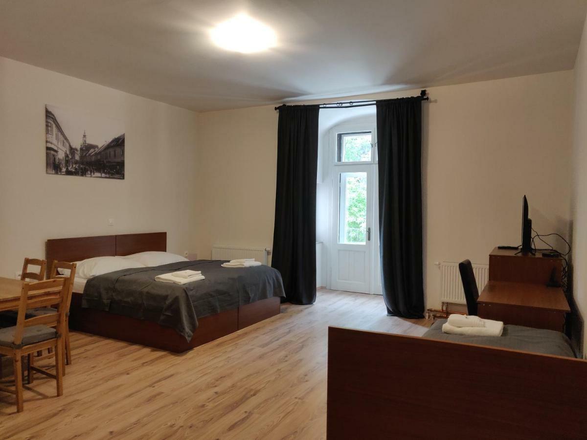 Penzion Sessler *** Trnava Ngoại thất bức ảnh